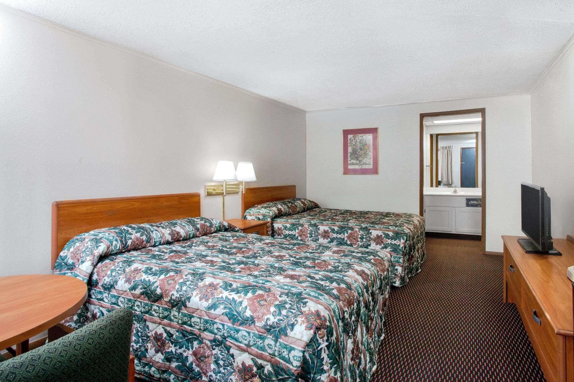 Knights Inn Pittston Luaran gambar